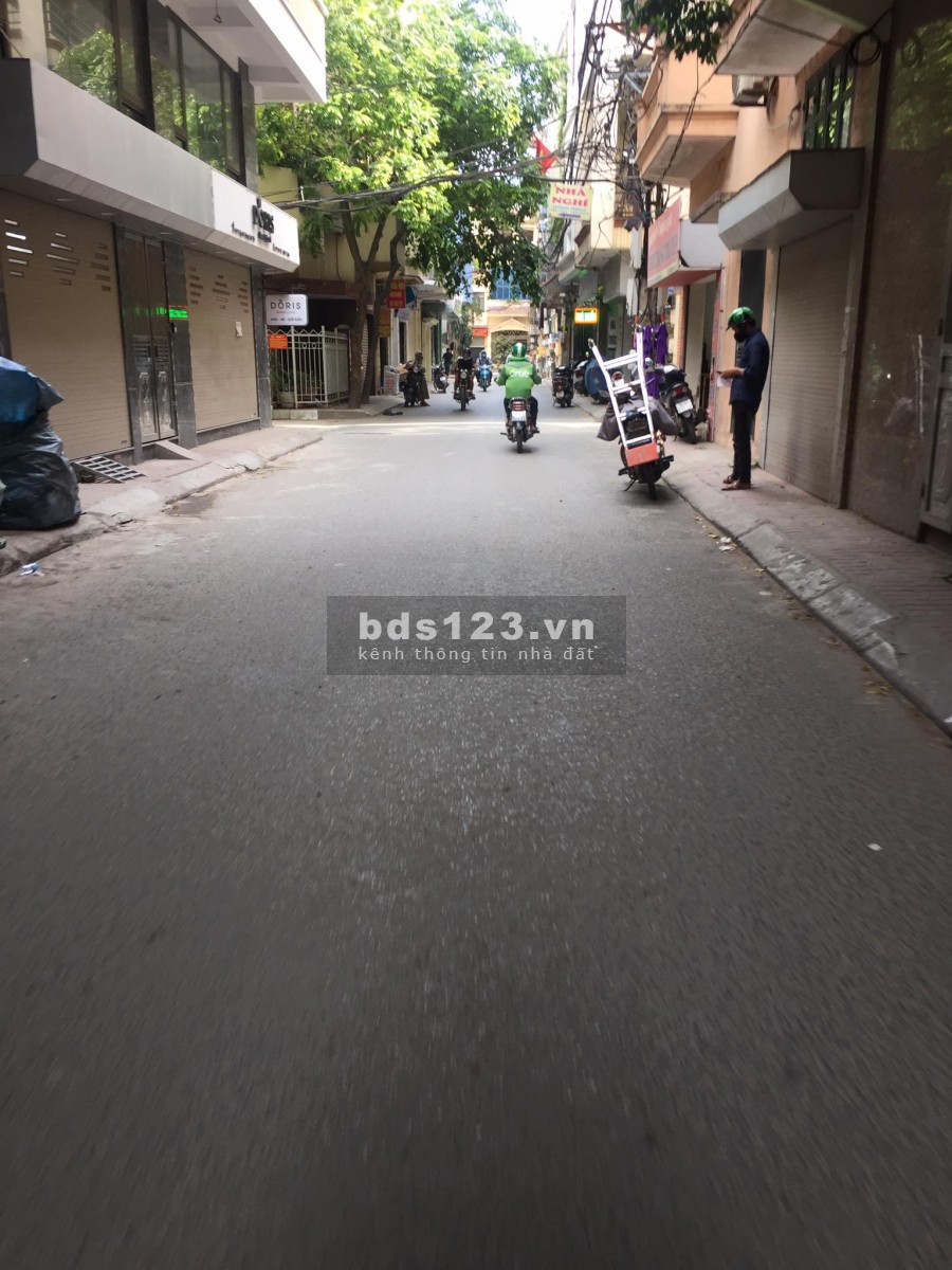Phân Lô Lê Trọng Tấn, Thanh Xuân 48m2, C4, mặt tiền 4.7m, 5.5 Tỷ. Ô Tô vào nhà.