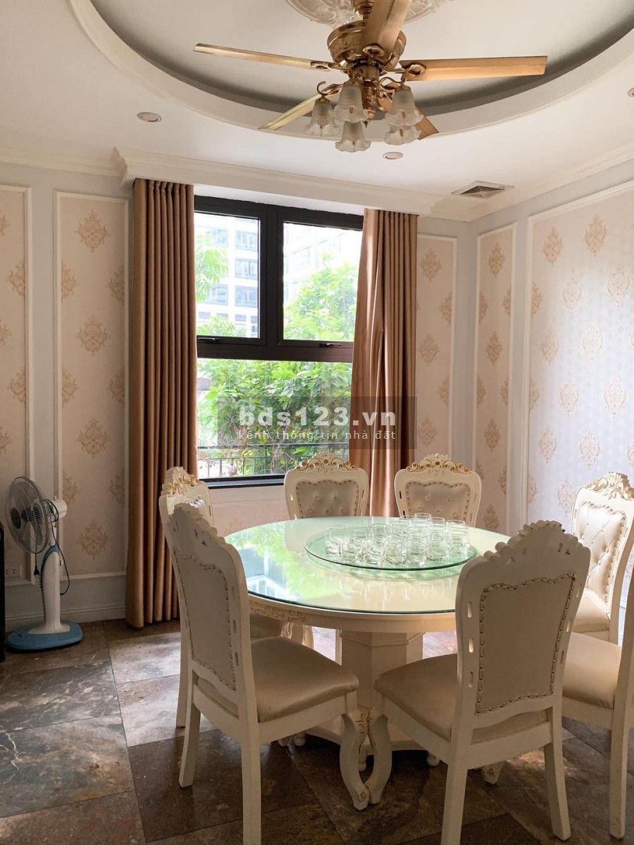 Mặt phố Liễu Giai, sổ vuông mt rộng 8.3m, diện tích 66m2, 4 tầng, giá 37.5 tỷ
