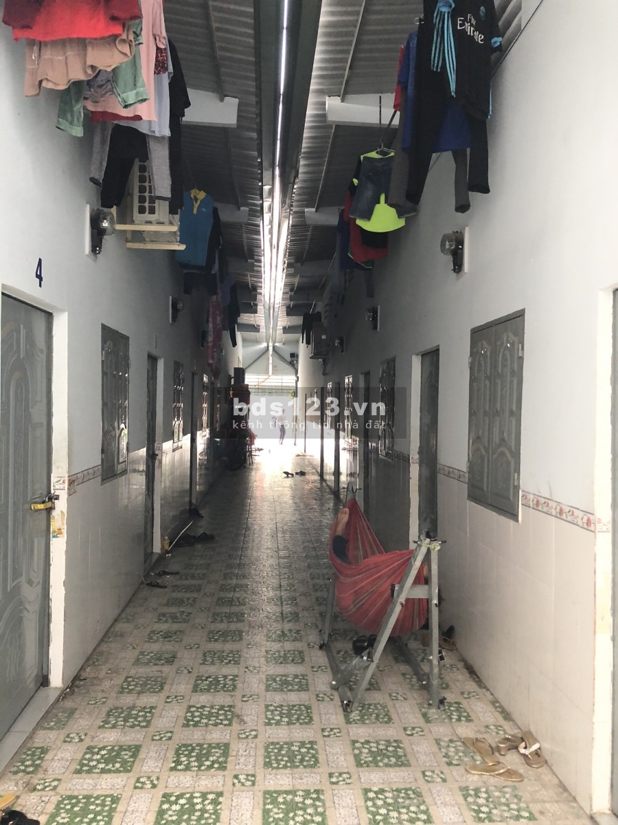 Đầu tư chứng khoán thua lô cần bán gấp 144 phòng trọ, kiot dân cư đông đúc