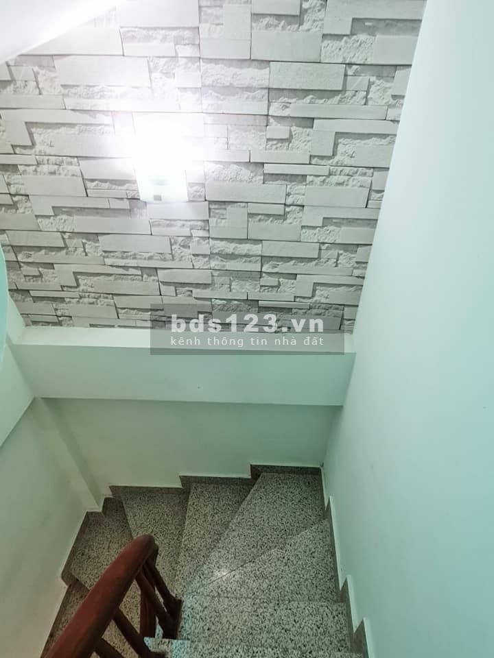 Bán Nhà Giáp Nhị 30m2 5 tầng MỚI ĐÉT giá bán 2.85 tỏi có bớt sâu mã nhà :N05
