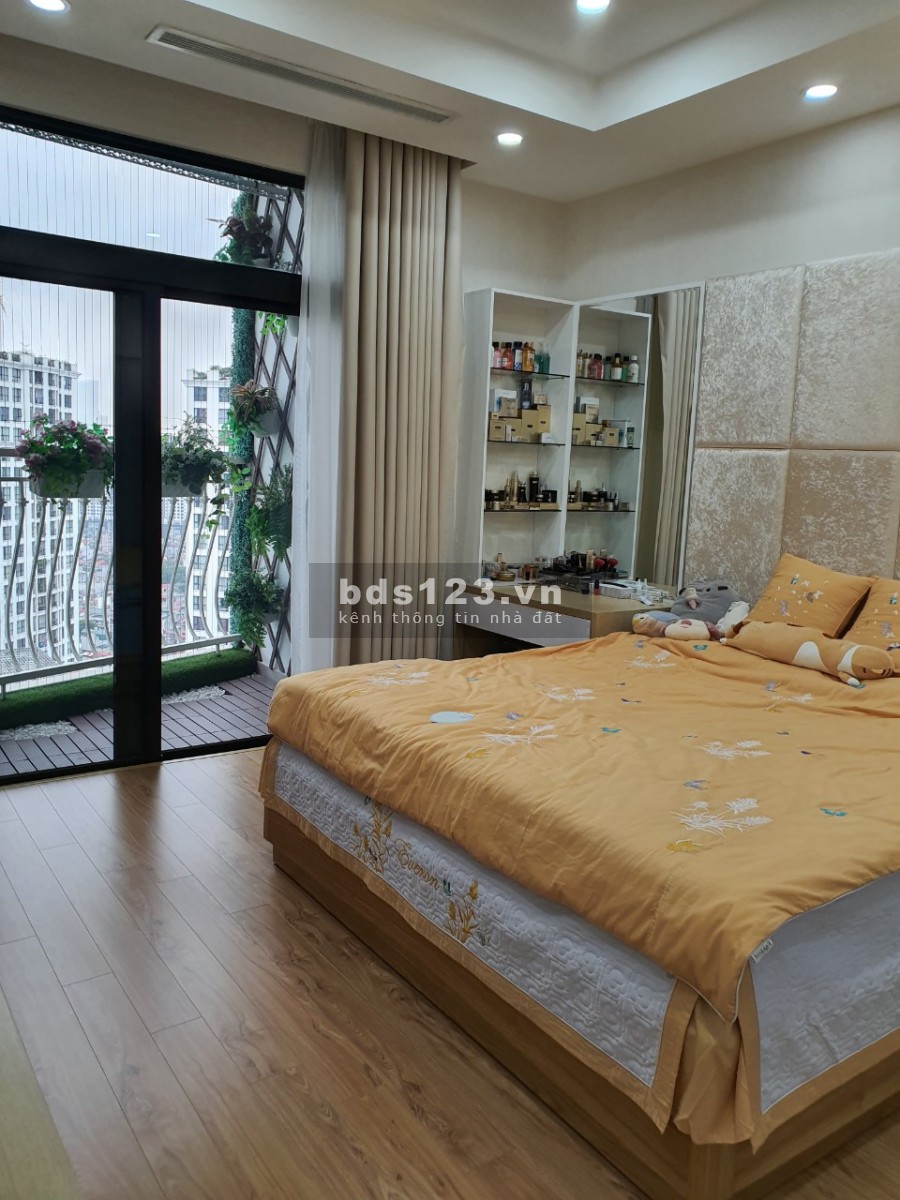Vợ chồng em cho thuê gấp căn hộ FLC complex 36 Phạm Hùng 2pn 66m2 giá 10tr.Liên hệ: 0969679541