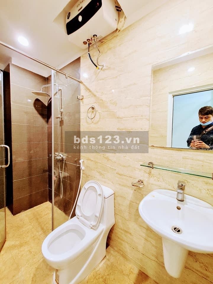 Bán Nhà Giáp Nhị 30m2 5 tầng MỚI ĐÉT giá bán 2.85 tỏi có bớt sâu mã nhà :N05