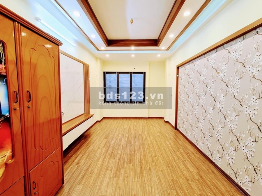 Bán Nhà Giáp Nhị 30m2 5 tầng MỚI ĐÉT giá bán 2.85 tỏi có bớt sâu mã nhà :N05