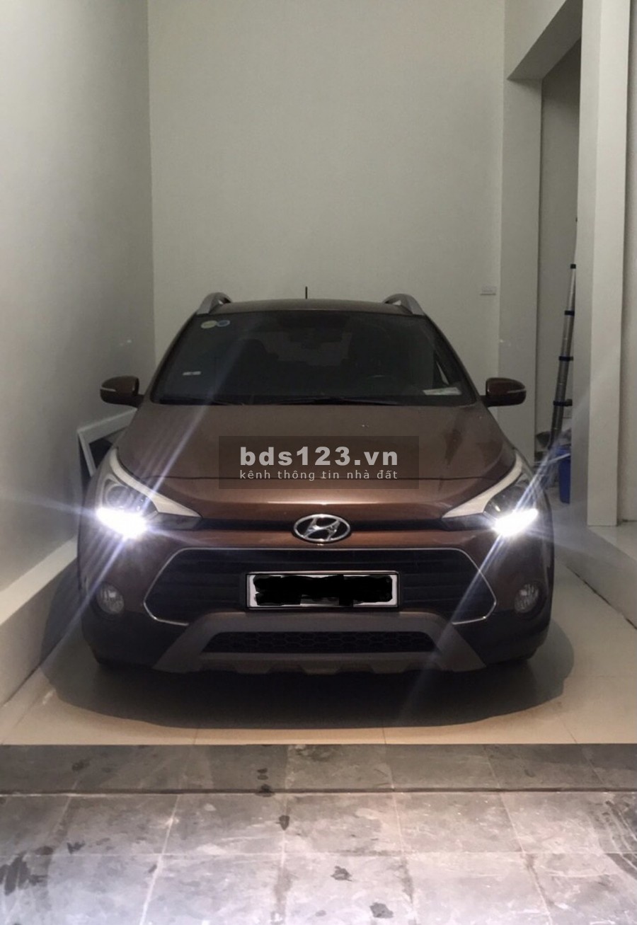 Giảm Sâu! Nhà Hoàng Quốc Việt, DT 36m2 x5 tầng,MT 5.2m. Hai mặt ngõ ô tô tránh.Giá 5.09tỷ