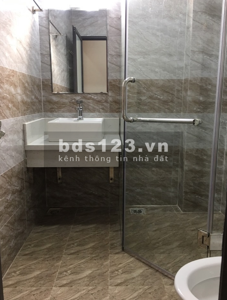 Cần bán nhanh nhà phố Nguyễn Khang lô góc 2 mặt thoáng mt 5m Diện tích 42m2 x 4 tầng