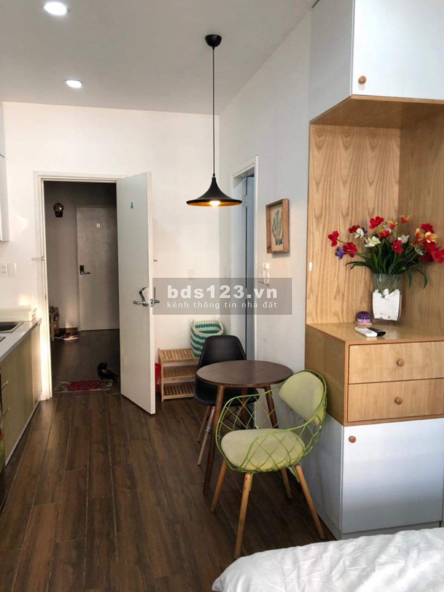 Định cư nước ngoài nên bán nhà 2 MT Nguyễn Cửu Vân, phường 17, Quận Bình Thạnh