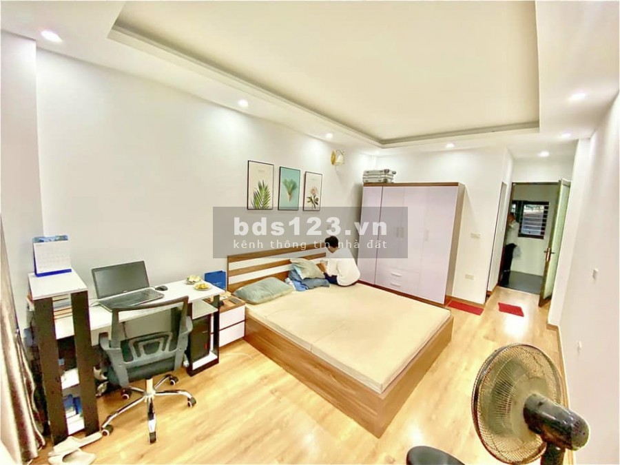 Hàng hiếm Nguyễn Trãi, dt 45m2, 5 tầng, 15m ra phố giá nhỉnh 5 tỷ, lh 0368422168