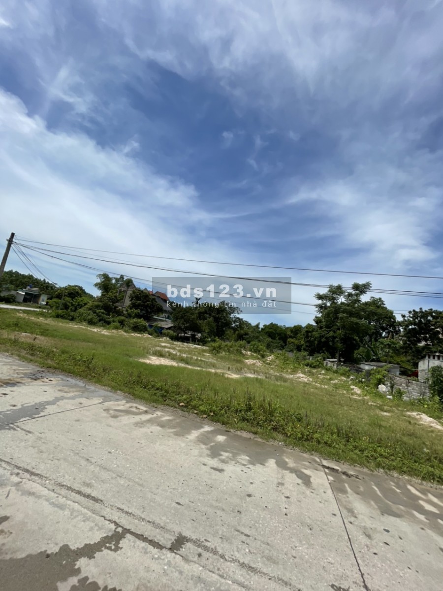 Mảnh đất đầy tiềm năng 918m full thổ cư 2 mặt tiền Cao Thắng Lương Sơn