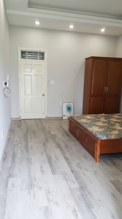 Cho thuê phòng riêng khép kín có bếp, nhà vệ sinh, dt 25m2 ở Trại Lẻ