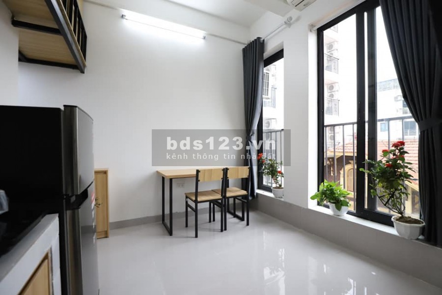 Bán tòa chung cư mini Cầu Giấy, 42 phòng, doanh thu 200tr, giá nhỉnh 28 tỷ