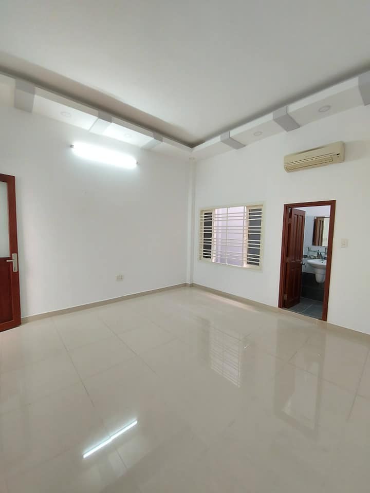 Xe hơi ngủ trong nhà Lê Văn Thọ (4,6x16), p11. Gò Vấp. giá 6,3 tỷ còn TL. LH 0979847570