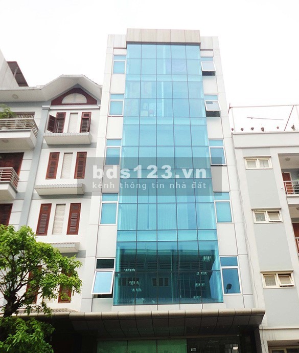 Cần bán toà nhà Nguyễn Chỉ Thanh lô góc, vỉa hè, diện tích sử dụng 73m2, 7 tầng, thang máy 29,8 tỷ.