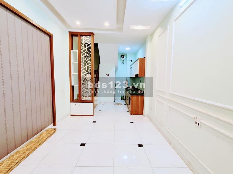 Bán Nhà Giáp Nhị 30m2 5 tầng MỚI ĐÉT giá bán 2.85 tỏi có bớt sâu mã nhà :N05