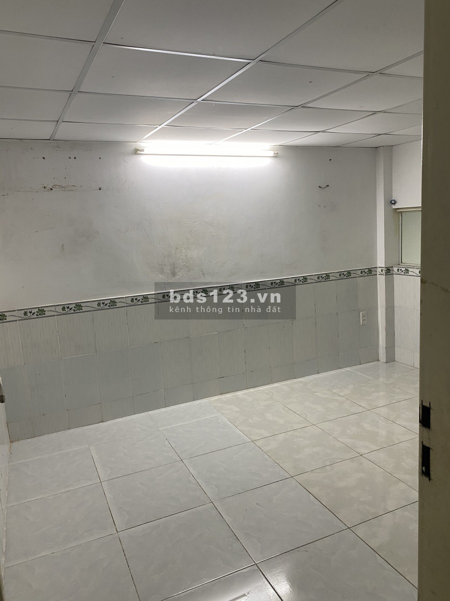 Đường 5m cho xe tải thông hẻm an ninh, liên hệ 0917552644, giá 6 triệu/tháng