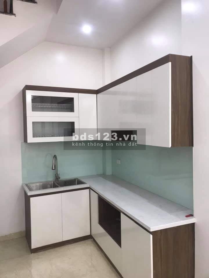 Cần Bán Nhà Phố Trương Định diện tích 34m2, 5 tầng đúc, gần ngã tư Mơ, sổ đỏ chính chủ