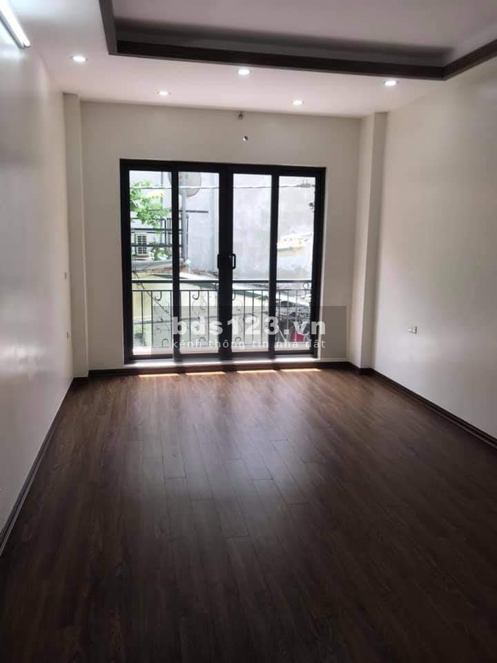 Cần Bán Nhà Phố Trương Định diện tích 34m2, 5 tầng đúc, gần ngã tư Mơ, sổ đỏ chính chủ