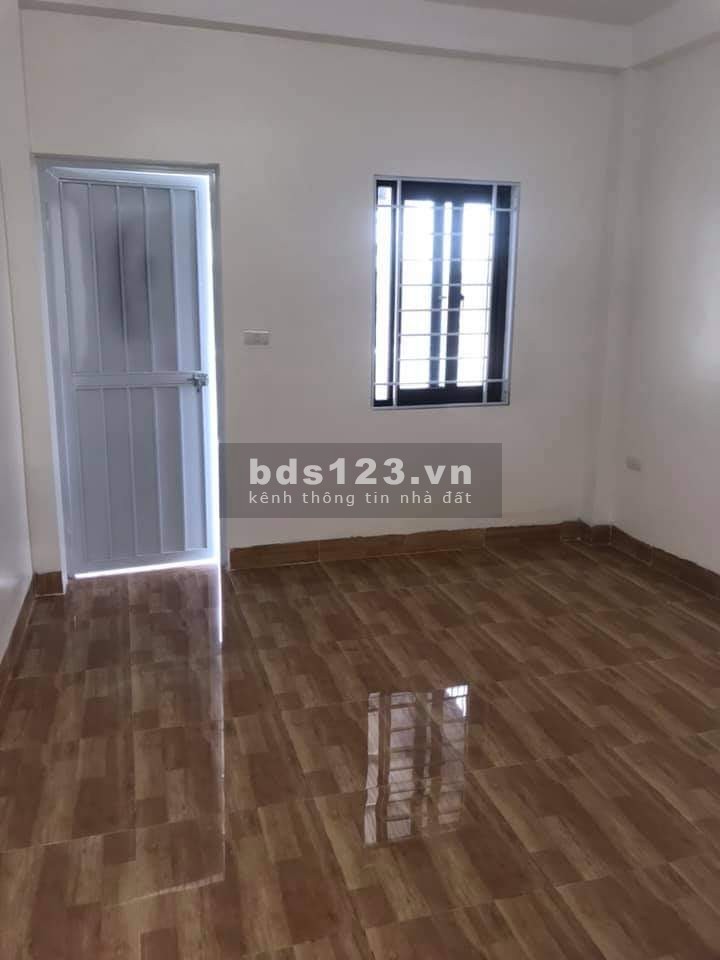 Cần Bán Nhà Phố Trương Định diện tích 34m2, 5 tầng đúc, gần ngã tư Mơ, sổ đỏ chính chủ