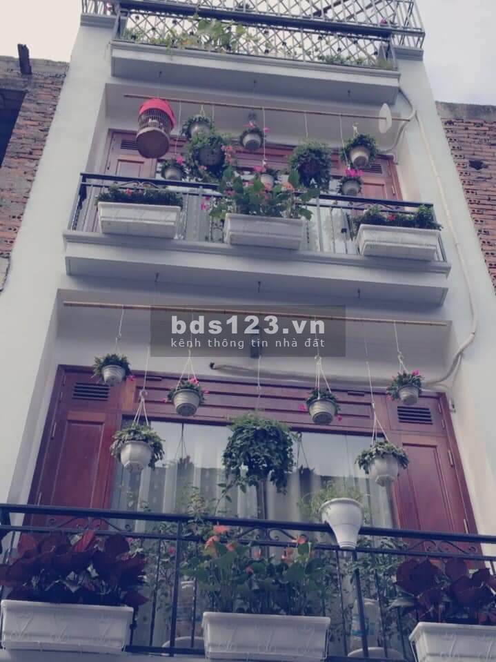 Bán gấp nhà Lê Văn Lương, Thanh Xuân, kinh doanh đỉnh, ôtô vào nhà