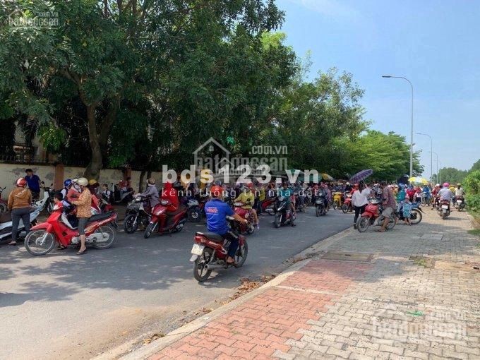 Cần bán lô đất 6x20m ngay vòng xoay tỉnh lộ 10 đối diện bệnh viện Chợ Rẫy 2, SHR