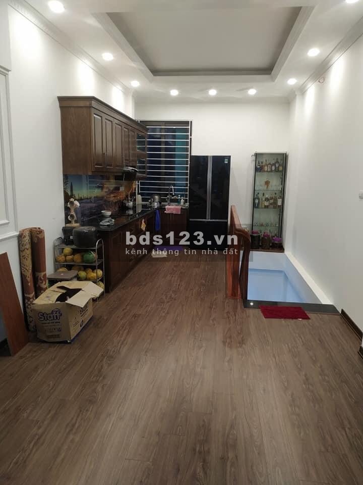 Bán nhà Hoàng Văn Thái, Ô tô vào nhà, 50m x 5.5 tầng, giá nhỉnh 6 tỷ