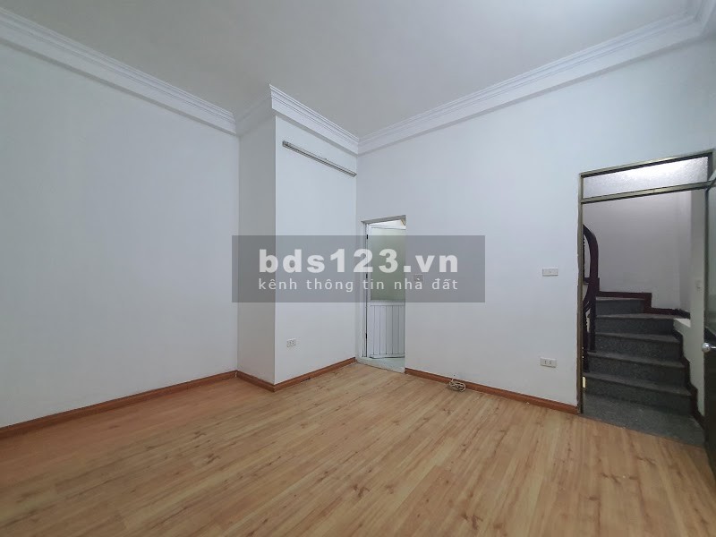 Nhà Trần Khát Chân 27m2, 4 tầng đúc, xây chắc chắn, giá 2.5 tỷ lh 0916010180