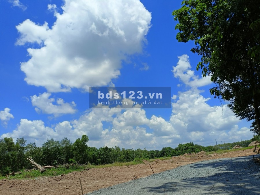 Đất Phú Chánh Tân Uyên ngay KCN chợ, bệnh viện, trường học đường lớn, đường thông dân cư đông