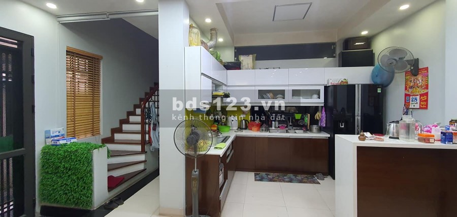 Bán nhà ngõ 43 Tô Vĩnh Diện, Thanh Xuân, dt 60m2, 5 tầng, giá 7.7 tỷ, lh0934323663