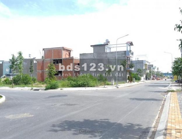 Đất Sổ Hồng 100m2 (5x20), 2.6 tỷ mặt tiền đường Đoàn Nguyễn Tuấn Bình Chánh