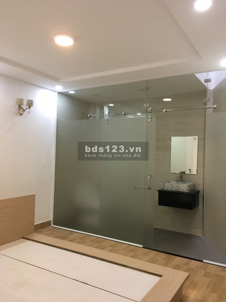 Bán GẤP nhà Đường số 19, Phường 8, Quận Gò Vấp, 65m2, 2 tầng, 3.45 tỷ