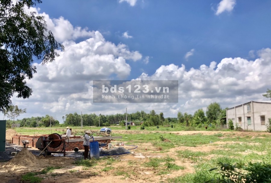 Bán lô đất 175m2 (100m TC) siêu đẹp, cách khu CN Sonadezi Châu Đức 500m