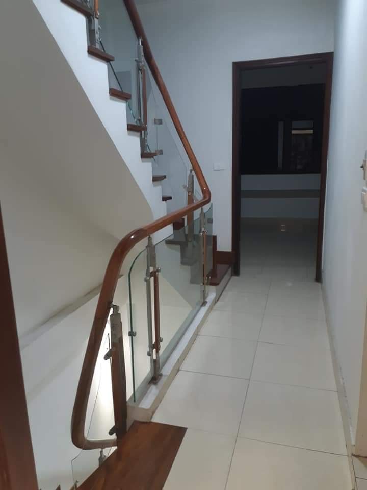 Bán nhà Vĩnh Hưng, ngõ nông, ô tô đỗ cổng, diện tích 40m2, 5 tầng giá 2.85 tỷ .