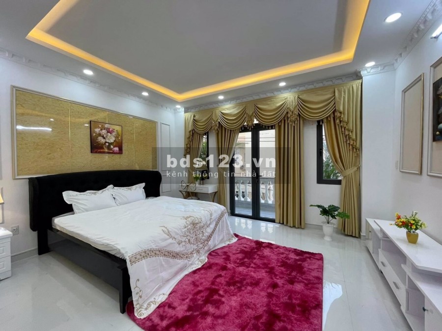 Cho Thuê Nhà Cửu Long, Quận Tân Bình, diện tích sử dụng 6x18m, 3 lầu