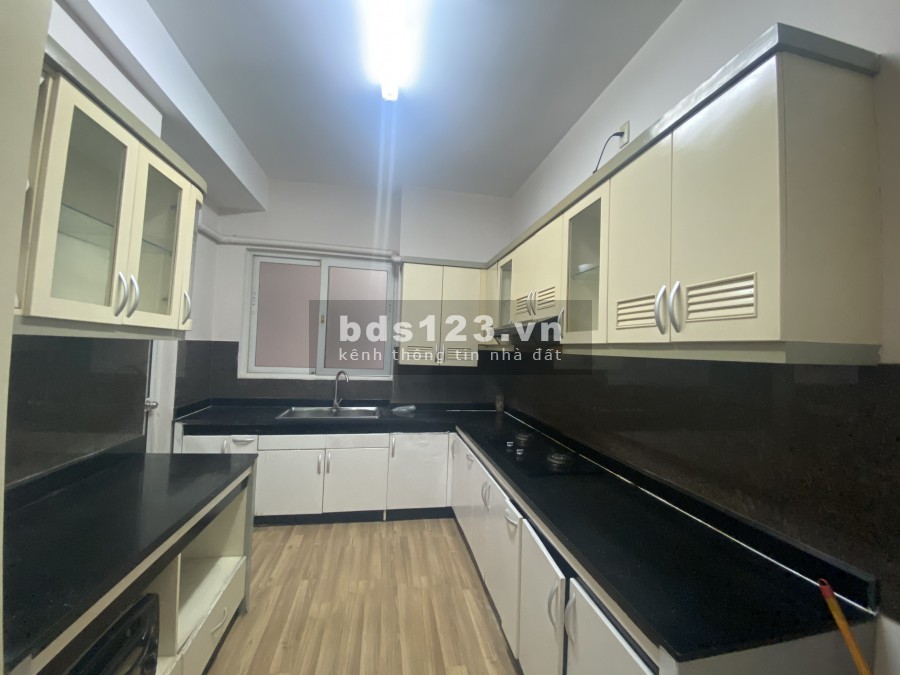 Bán Căn hộ Ciputra E5, 4 ngủ 153m2, nội thất như ảnh. Giá liên hệ: 0973781843 Ánh.