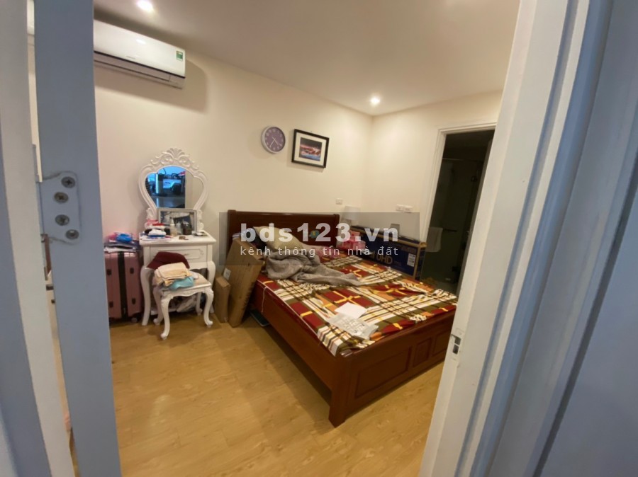 Bán nhà 2.1tỷ, 2 phòng ngủ vs 2Wc tòa Golden field Từ Liêm, lh 0982458112