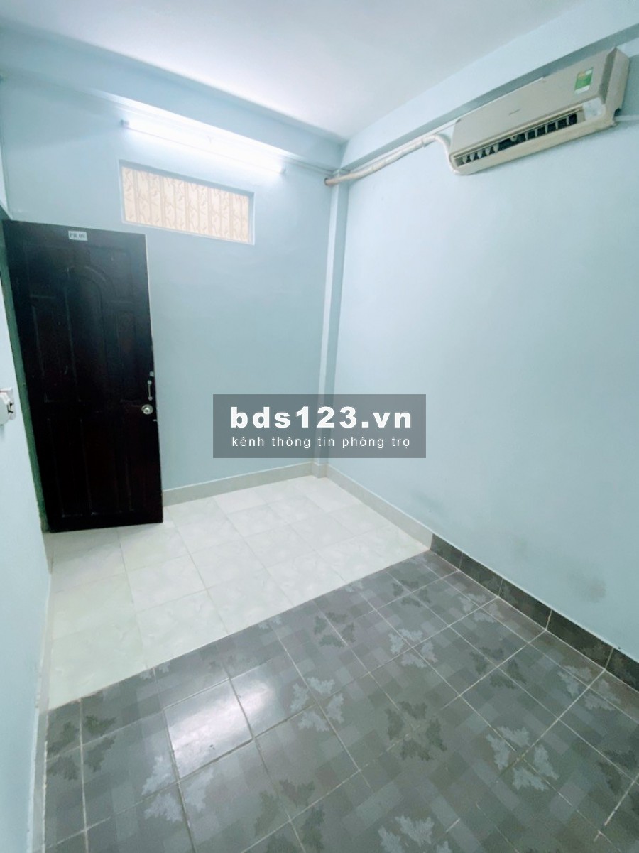 Phú Nhuận- cho thuê phòng 3tr/tháng có máy lạnh, cửa sổ, tủ đồ.