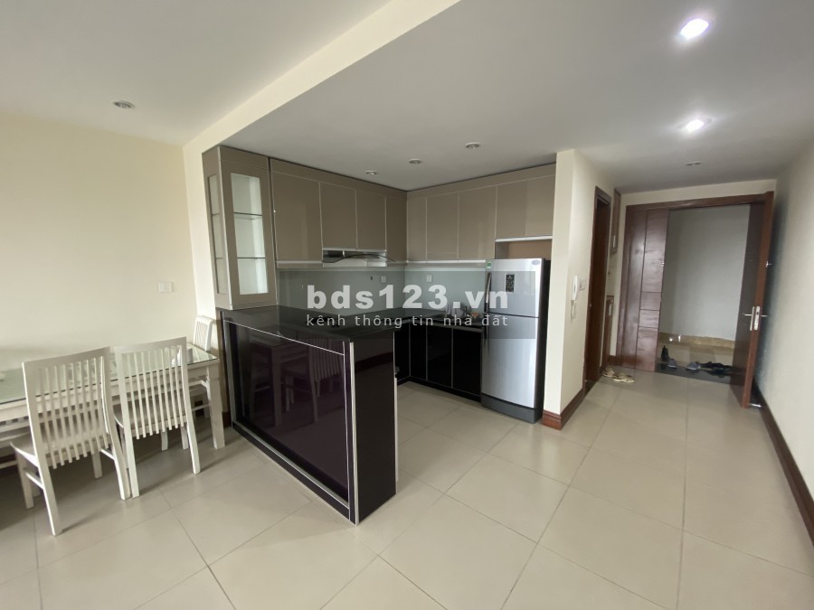 Cho thuê chung cư Star City Lê Văn Lương, dt 95m2, liên hệ 0943397385