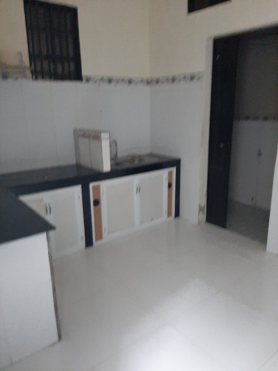 Nhà mặt tiền kinh doanh sầm uất, ngay trục đường Hiệp Bình, phường Hiệp Bình Chánh.