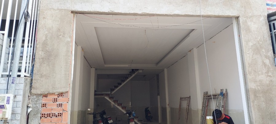 Nhà 1 trệt, 2 lầu Bửu Hòa gần Cty Pouchen SHR thổ cư, đường 2 ôtô thông, giá 3tỷ650
