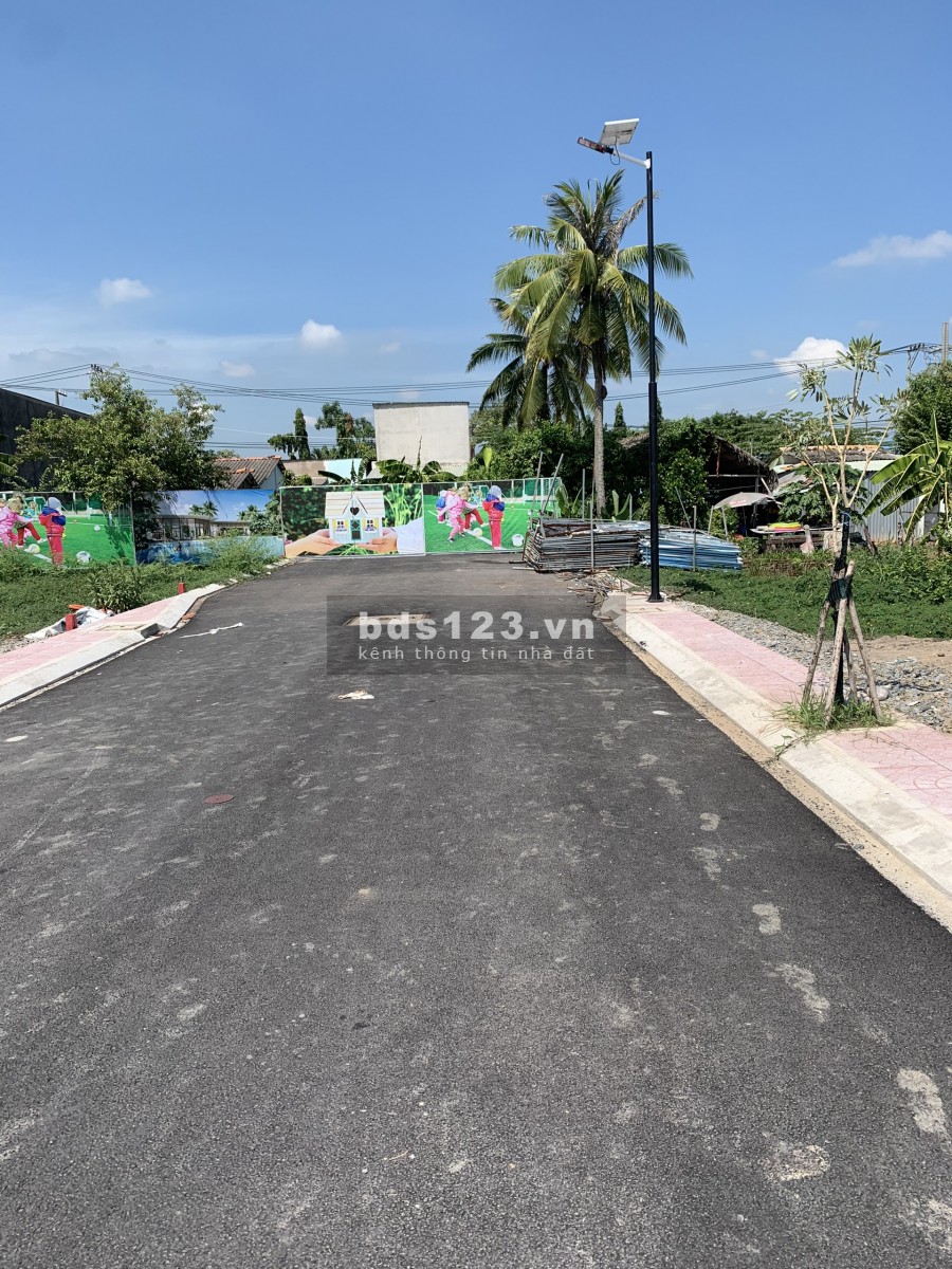 Đất thổ cư mặt tiền đường Hoàng Phan Thái, Bình Chánh New Center 95m2 giá 2.78 tỷ. Sổ hồng riêng