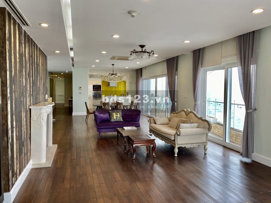 Cho thuê chung cư cao cấp Golden Westlake 225m 4PN Full nội thất,View Hồ Tây. L/H: 0963146006