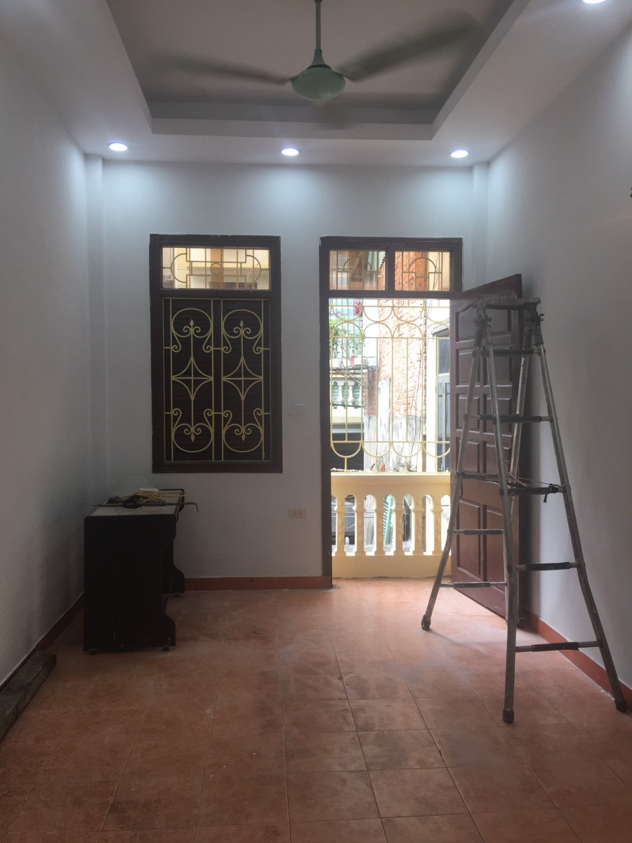 Bán nhà 25m x 4 tầng phố Kim Hoa Xã Đàn sổ đỏ chính chủ, giá 2.3 tỷ