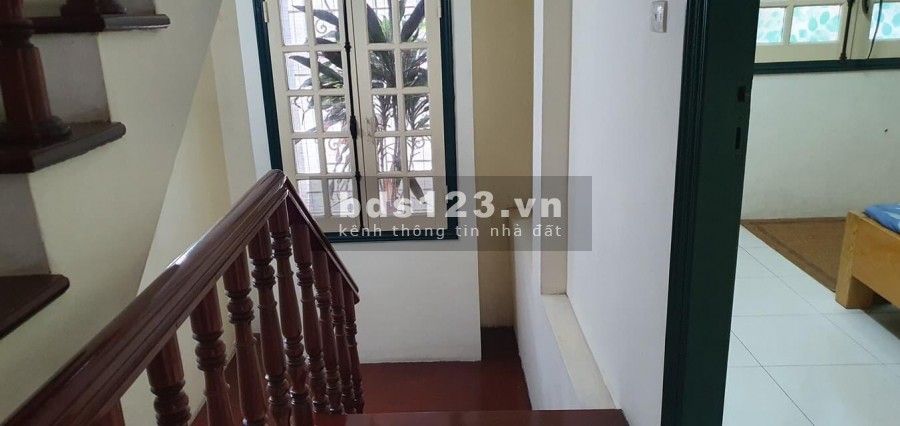 Bán nhà phố Trần Cung, diện tích 59m2, giá bán 4.3 tỷ, 5 tầng đúc
