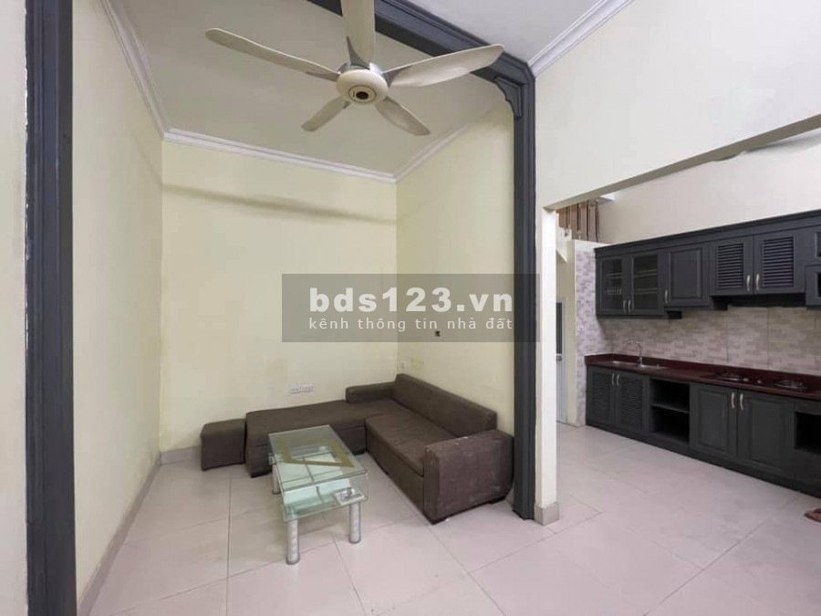Bán Nhà ngõ Lạc Long Quân, Hà Nội, 5T, 30M2 giá: 3.3 Tỷ