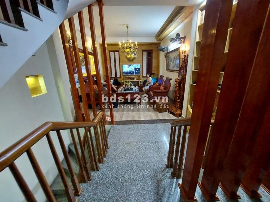 Tiểu Biệt thự 60m2, phong cách tân cổ điển chủ nhà tặng lại toàn bộ nội thất, lh 0945611728