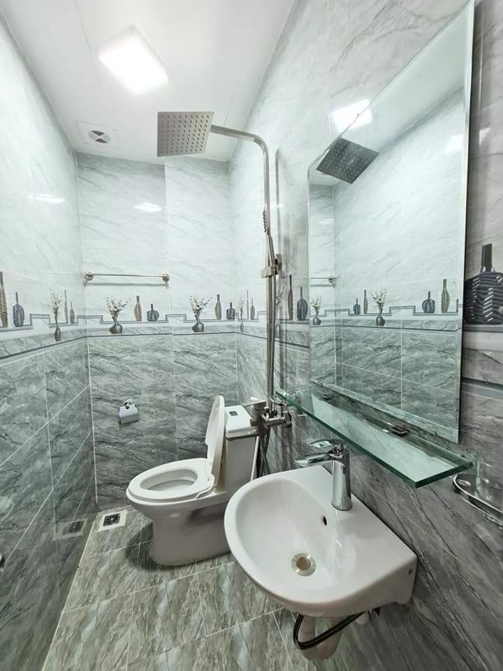 Bán nhà Trương Định, xây mới chia lô 45m2, ô tô vào nhà chỉ 4.6 tỷ vị trí đẹp, di chuyển đi các hướng dễ dàng.