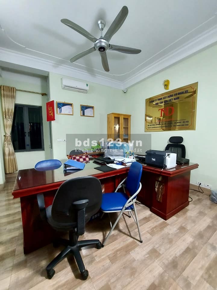 Tiểu Biệt thự 60m2, phong cách tân cổ điển chủ nhà tặng lại toàn bộ nội thất, lh 0945611728