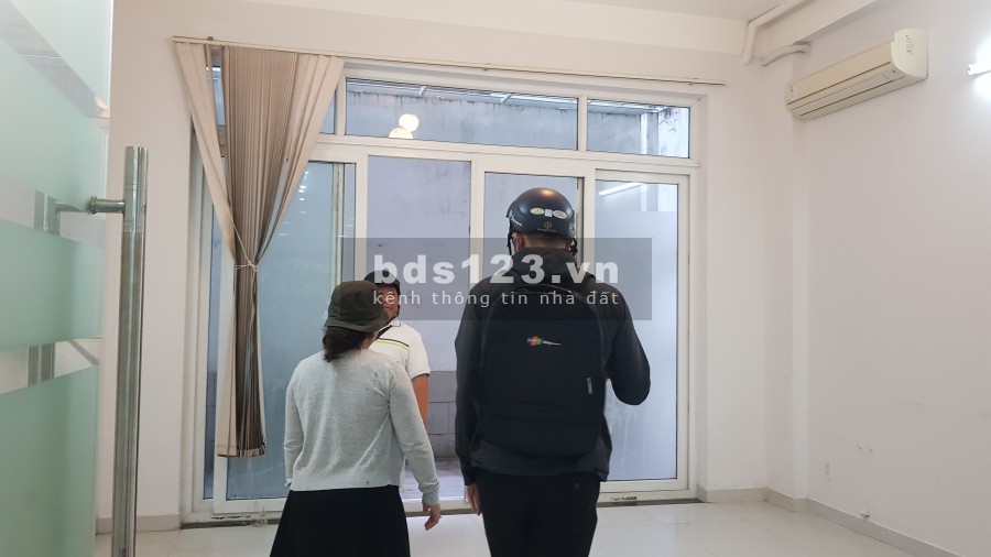 Cho thuê Nhà Ngay cục thuế thành phố 1 trệt 3 lầu dtsd 5x20m phường An Phú Quận 2