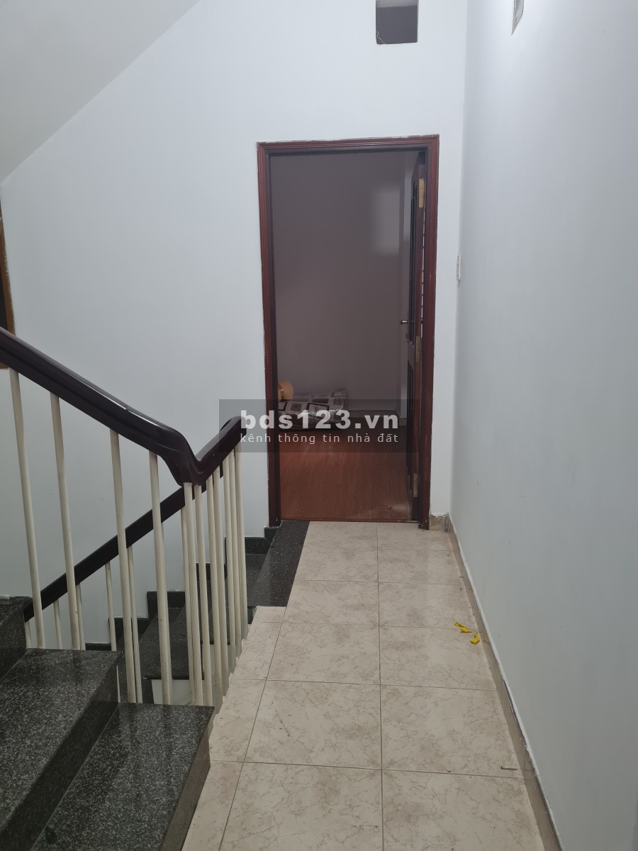 Cho thuê nhà nguyên căn quận 10 hẻm xe hơi Hòa Hảo, giá 25 triệu/tháng
