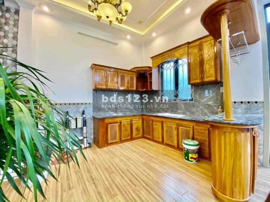 Bán nhà lầu hẻm liên tổ 3-4 Nguyễn văn Cừ thổ cư hoàn công 55m2 giá 3.45 tỷ, ô tô tới nhà