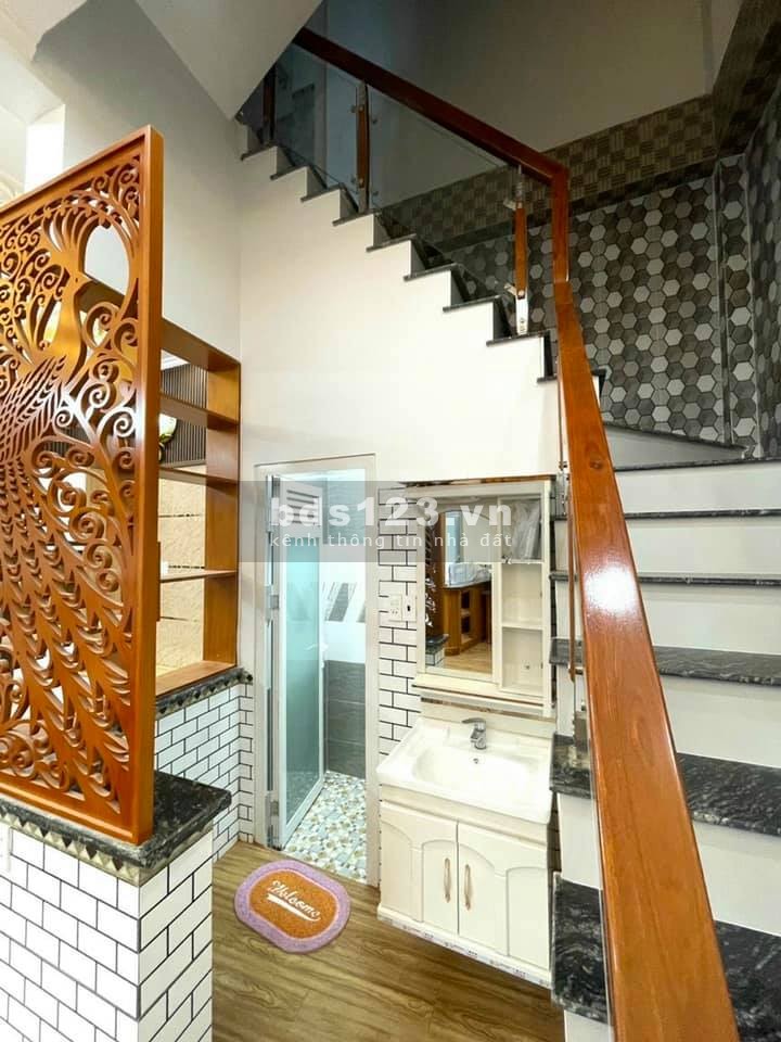 Bán nhà lầu hẻm liên tổ 3-4 Nguyễn văn Cừ thổ cư hoàn công 55m2 giá 3.45 tỷ, ô tô tới nhà